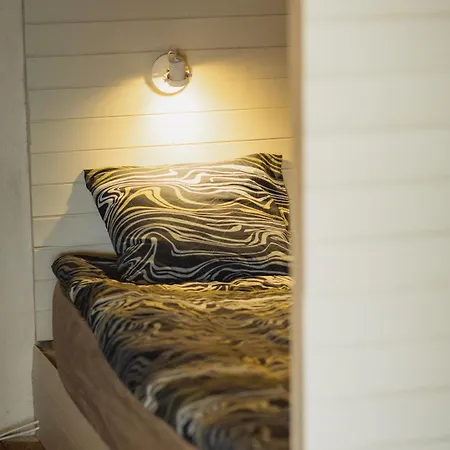 אתר קמפינג Saaremaa õlletuba - Attic Retreat At Brewery